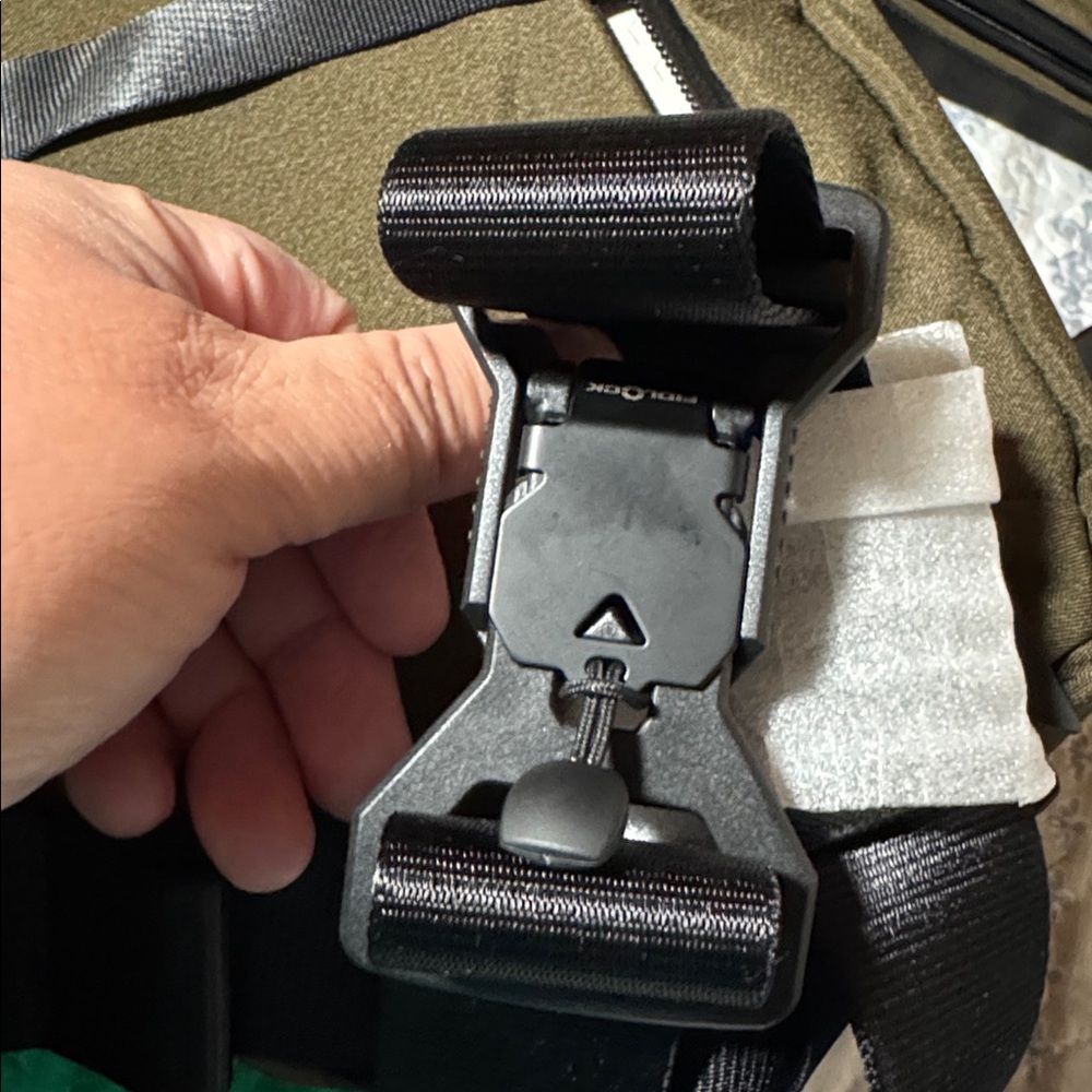 NWT ALPAKA Go Sling Mini V2 - Army Green with Fidlock - Picture 10 of 14